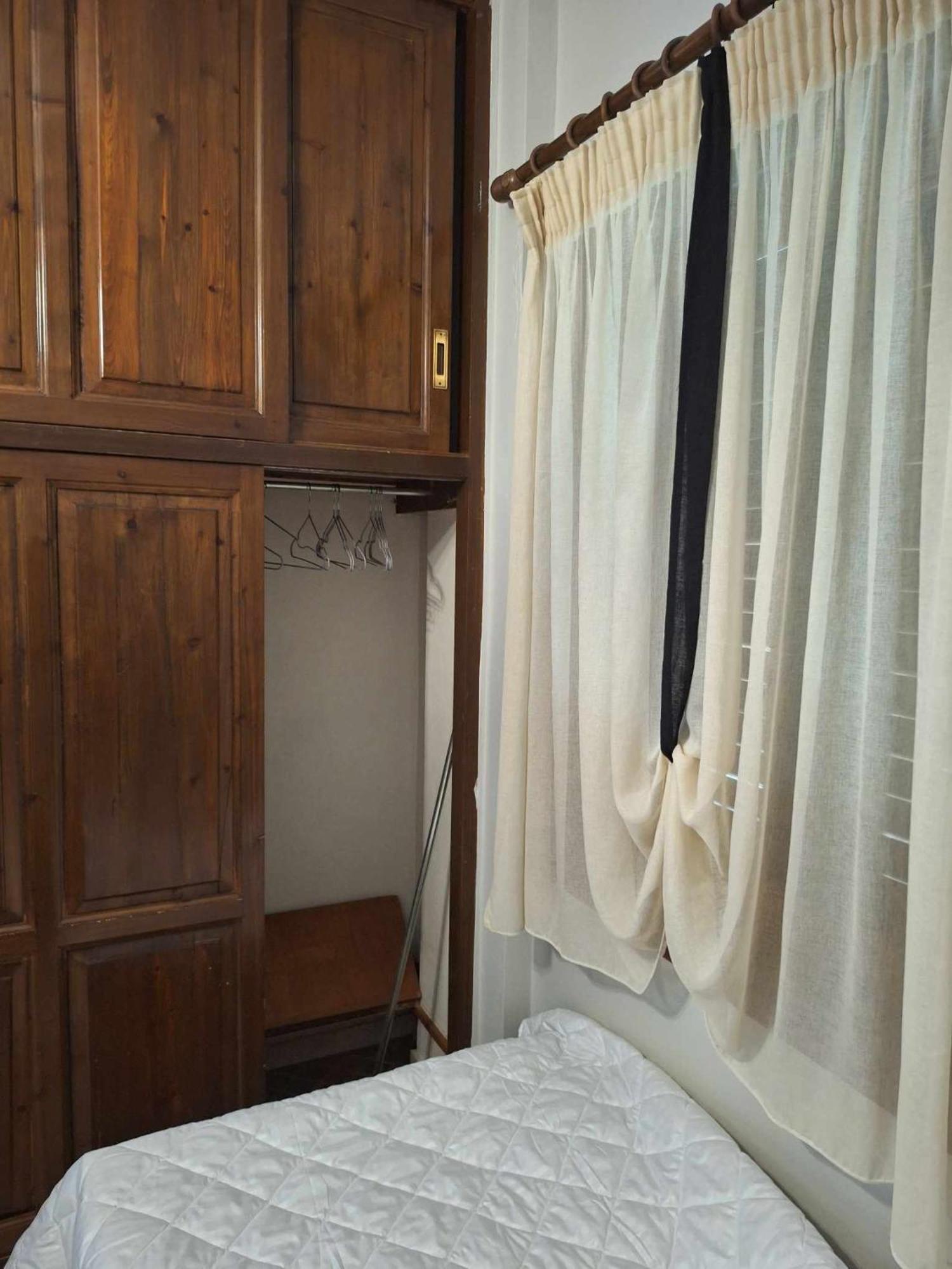 Petroupoli Apartments Афины Экстерьер фото